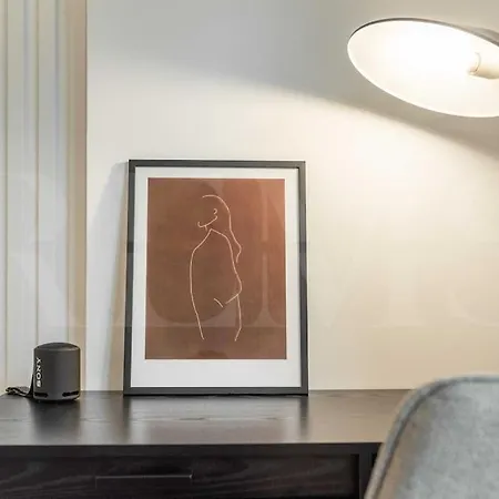 Apartment Modern With Patio & Parking By Rems *