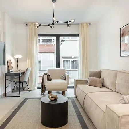 Apartment Modern With Patio & Parking By Rems Malaga