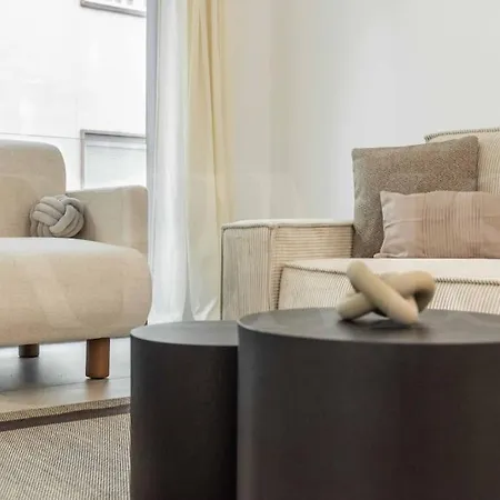 Apartment Modern With Patio & Parking By Rems *
